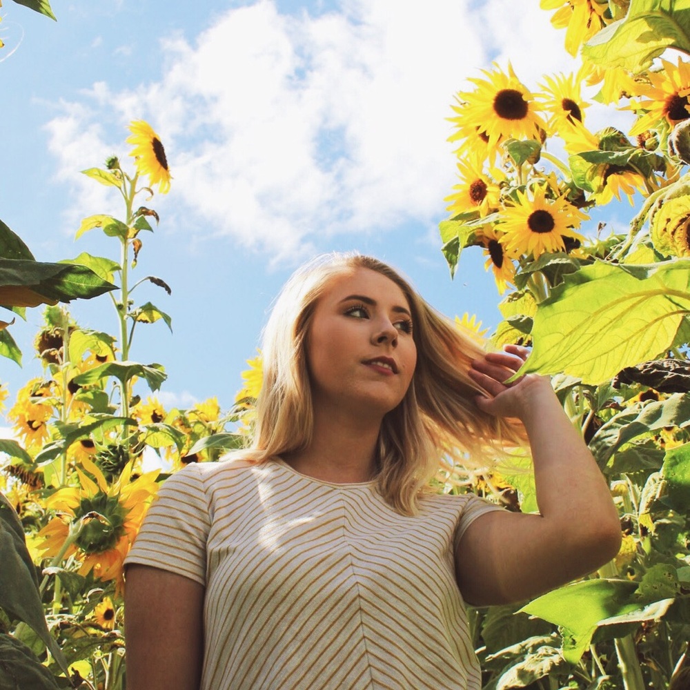 Meet your Posher, Julia